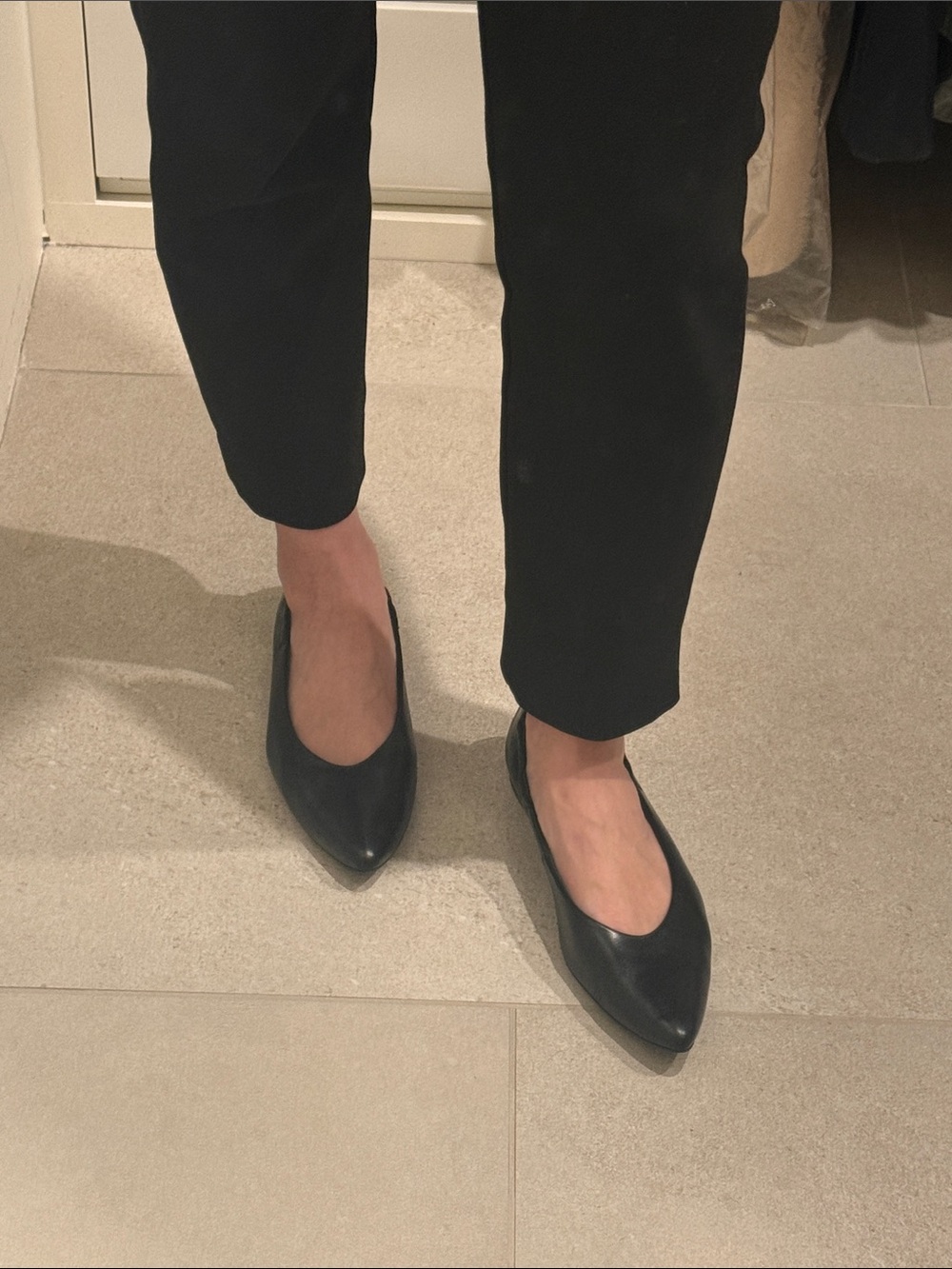 Paul Green Black Pointed-Toe Leather Flats